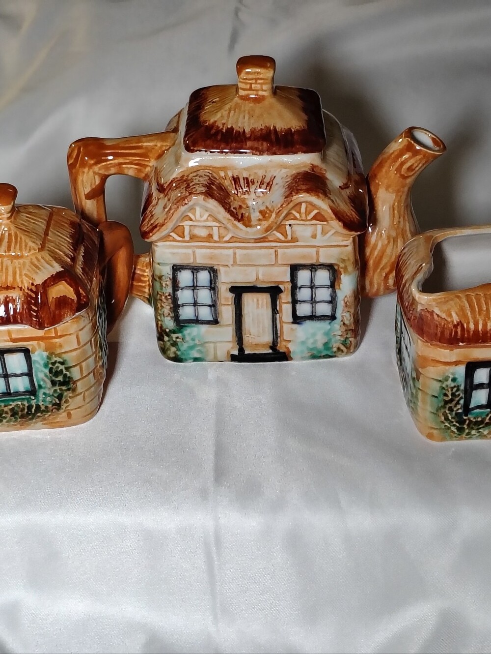 Vintage Ceramic Cottage Ware 3-Piece Tea Set